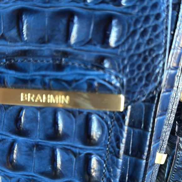 Brahman Crossbody - Picture 7 of 8